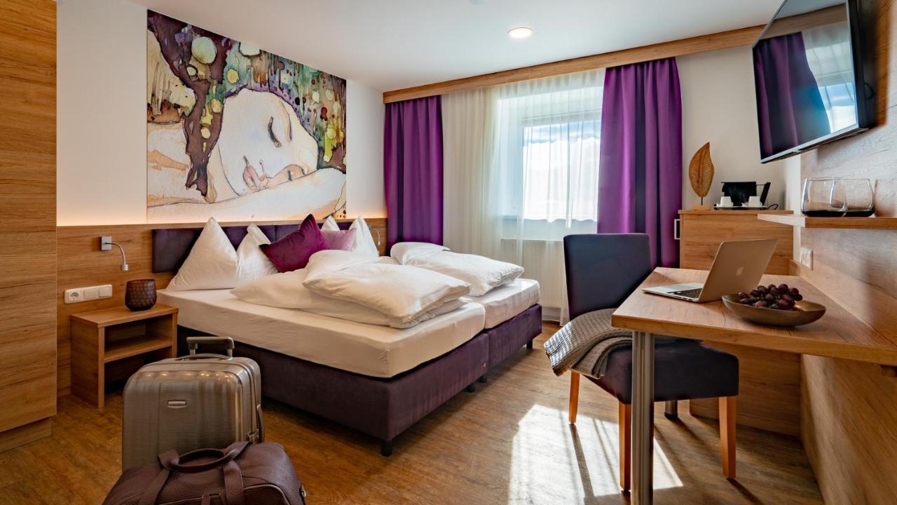 Hotel Stiegler Bed & Breakfast Timelkam Экстерьер фото